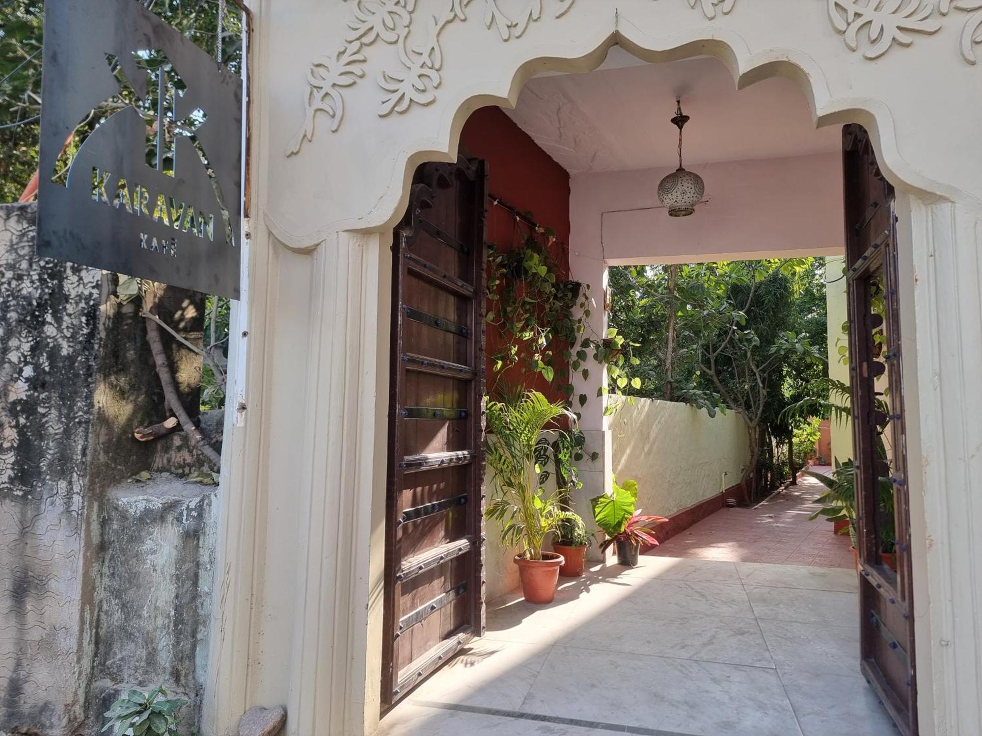 Karavan Kafe Pushkar Dış mekan fotoğraf